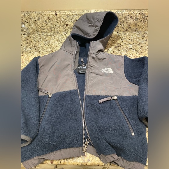 North Face boys fleece size 4 - Picture 2 of 7